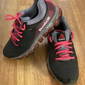 Reebok | Shoes | Reebok Jetfuse | Poshmark